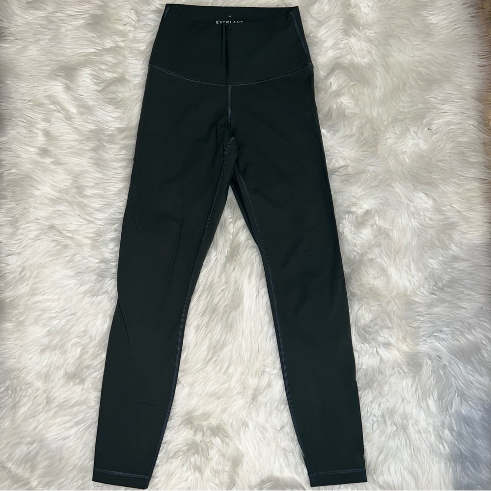Everlane Performance Ankle Leggings - Picture 5 of 6